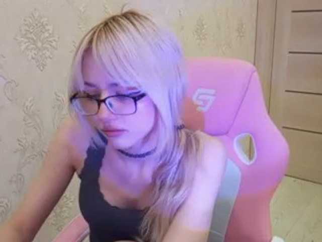 mycutepage live cam on BongaCams