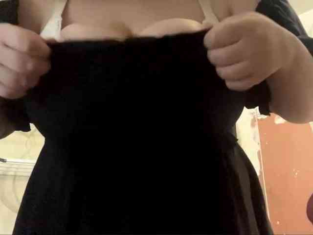 DreamaStonier webcam