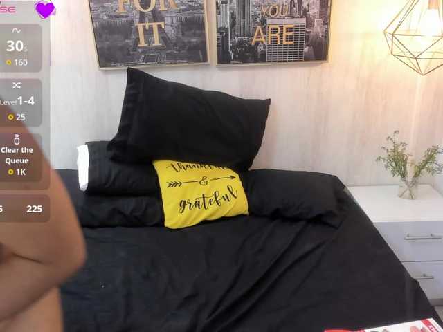 Emmy-honey live cam on BongaCams