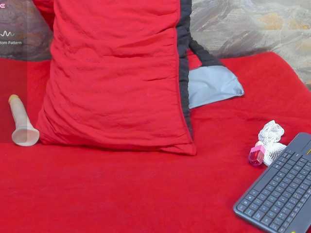 May-Clanfort live cam on BongaCams