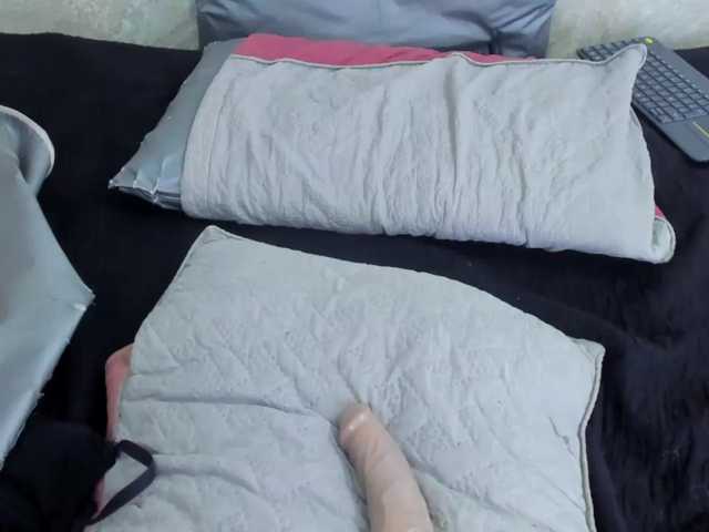 May-Clanfort live cam on BongaCams