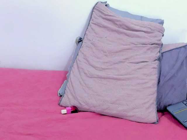 May-Clanfort live cam on BongaCams