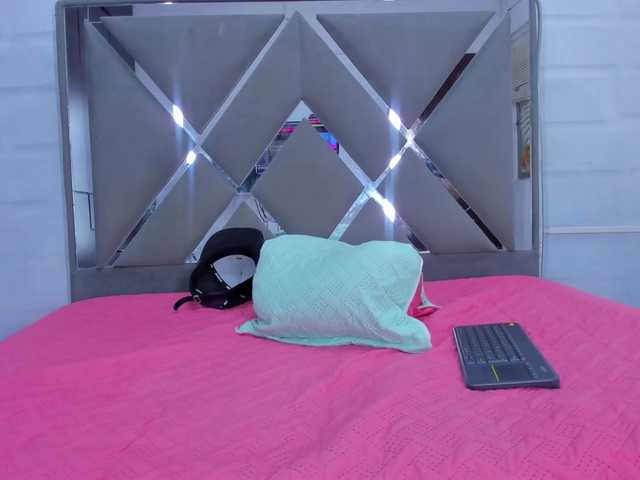 endlesschemistry live cam on BongaCams
