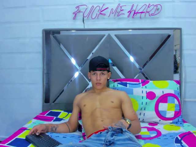 endlesschemistry live cam on BongaCams