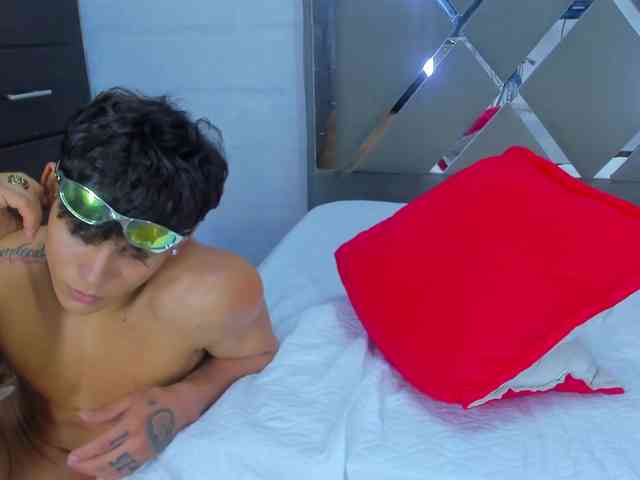 endlesschemistry webcam