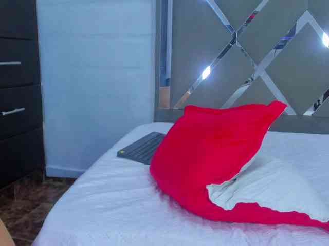 endlesschemistry webcam