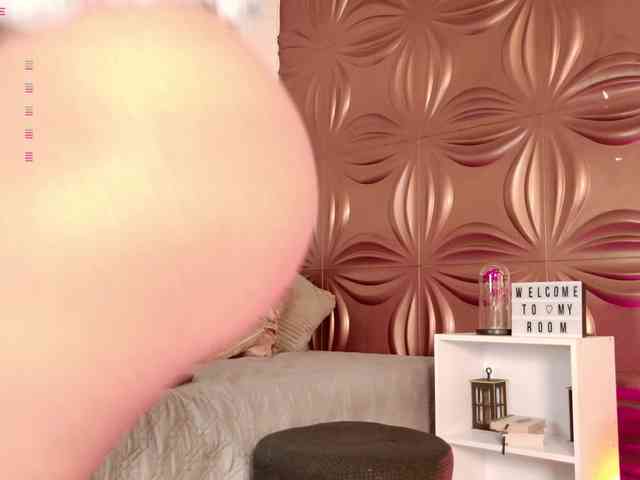 AmyRusso webcam