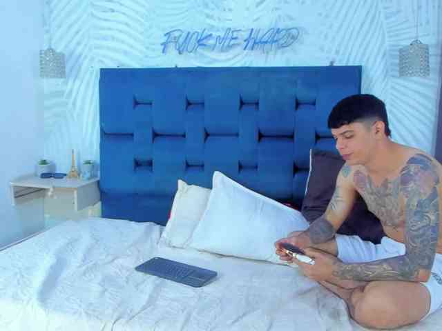 SECRET-OF-TWO Live Webcam on BongaCams