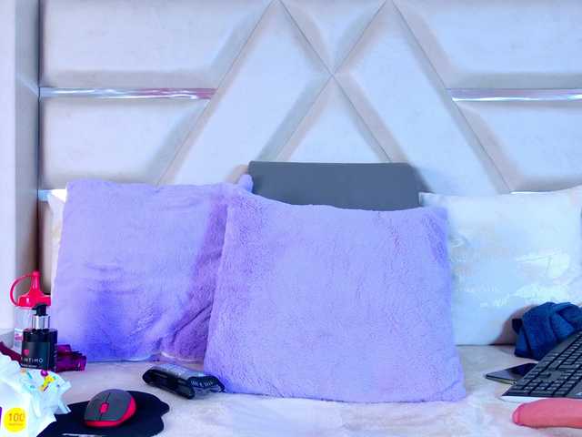 KeyraCoa live cam on BongaCams