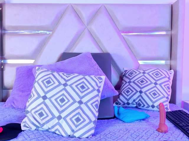 KeyraCoa live cam on BongaCams