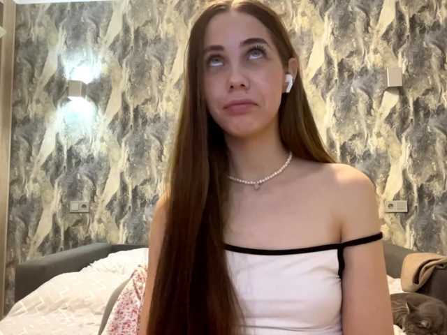 LatrishaDobbin live cam on BongaCams
