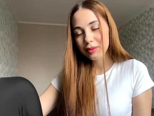 LatrishaDobbin live cam on BongaCams