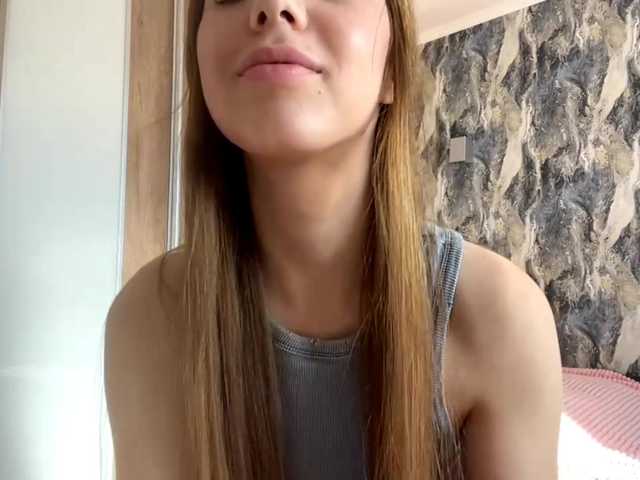 LatrishaDobbin live cam on BongaCams