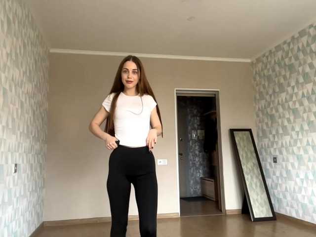 LatrishaDobbin live cam on BongaCams