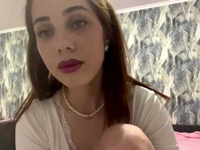 LatrishaDobbin live cam on BongaCams