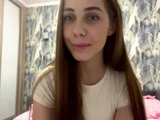 LatrishaDobbin live cam preview