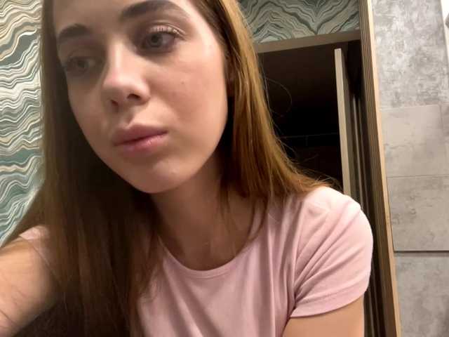 LatrishaDobbin live cam on BongaCams