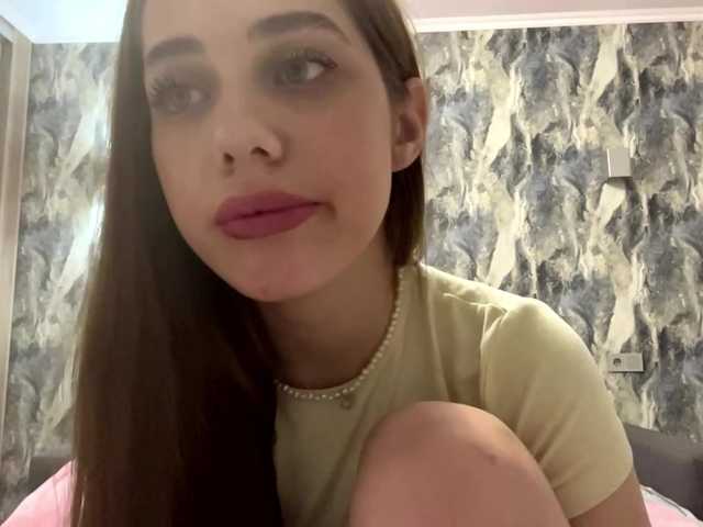 LatrishaDobbin live cam on BongaCams