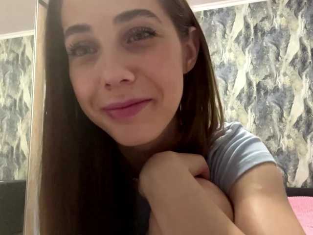 LatrishaDobbin live cam on BongaCams