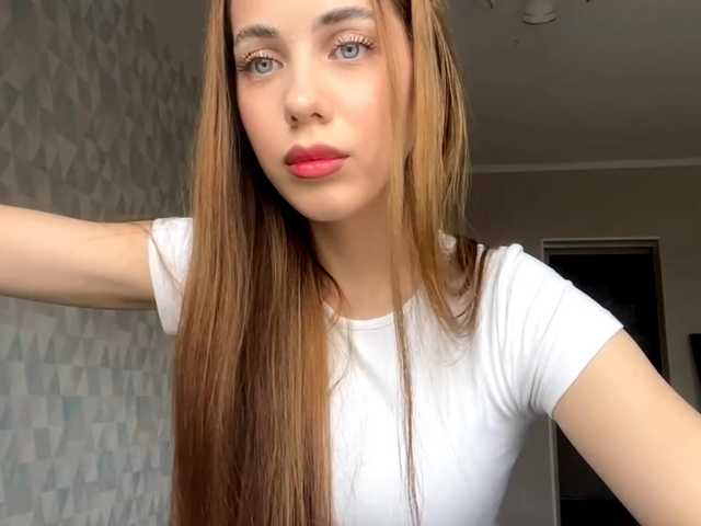 LatrishaDobbin live cam on BongaCams