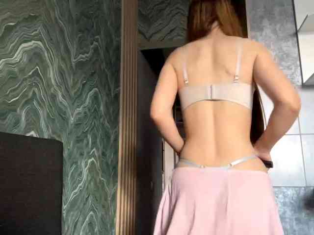 Model: LatrishaDobbin