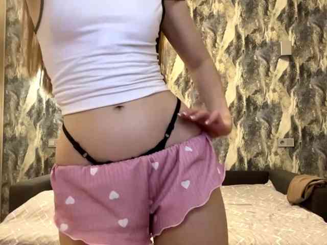 LatrishaDobbin webcam