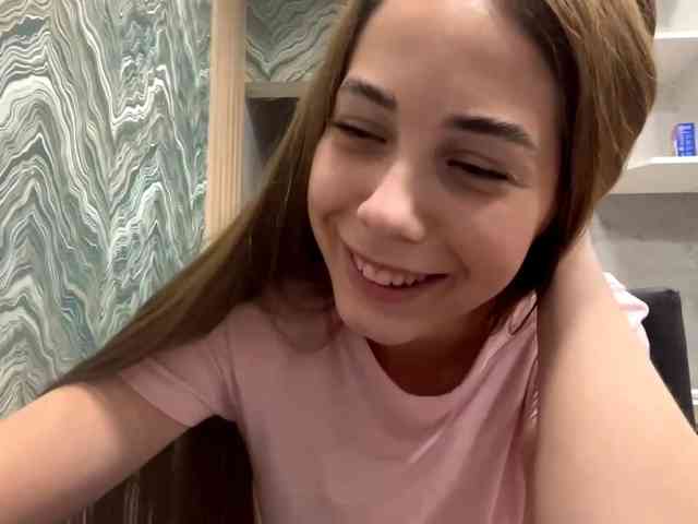 LatrishaDobbin webcam