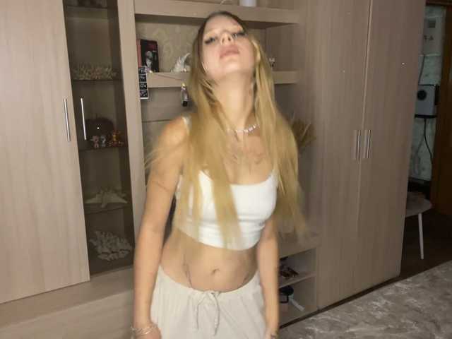 GeneLaforce live cam on BongaCams