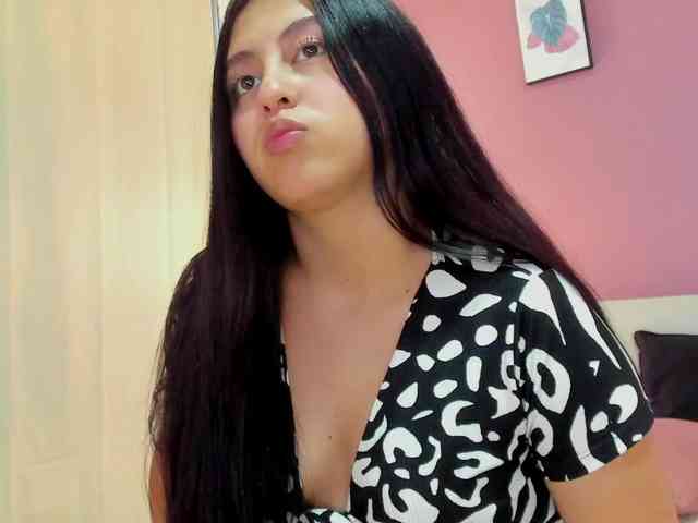 IsaEvans webcam