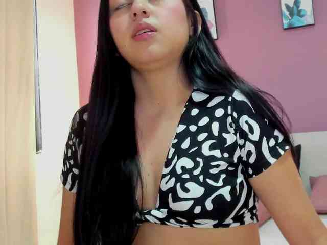 IsaEvans webcam