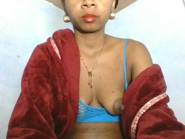 Khelicia34 live cam