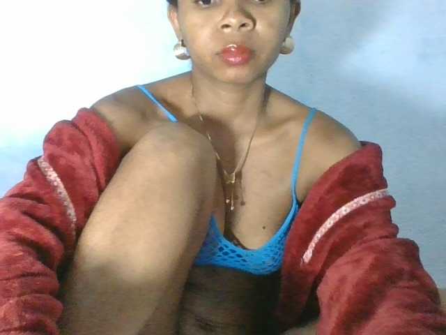 Khelicia34 live cam on BongaCams