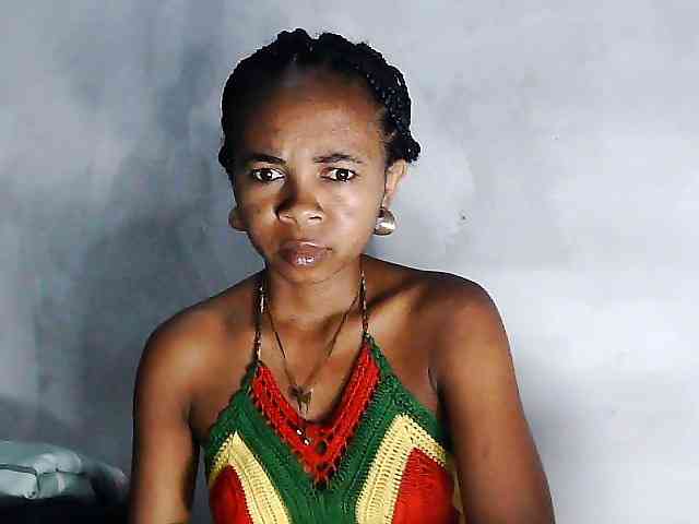 Model: Khelicia34