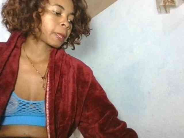 Model: Khelicia34