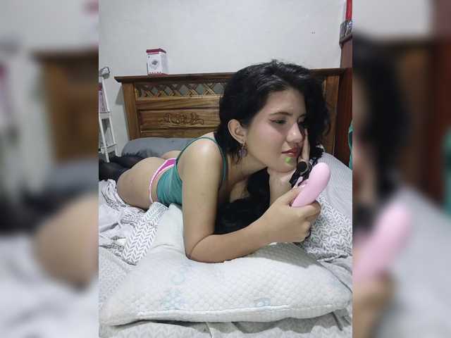 Evageline live cam on BongaCams