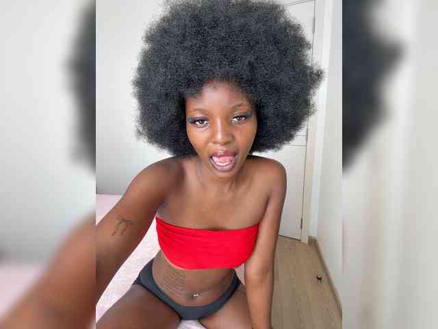 Luxvee webcam