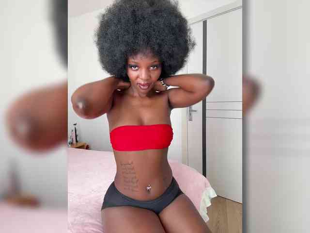Luxvee webcam