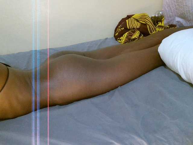 Velvetvixen-1 live cam on BongaCams
