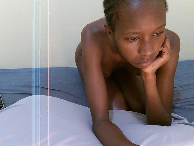 Velvetvixen-1 live cam on BongaCams