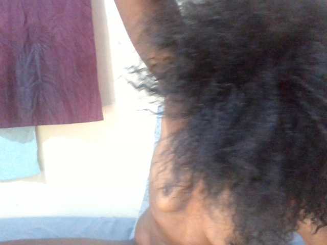 Velvetvixen-1 live cam on BongaCams