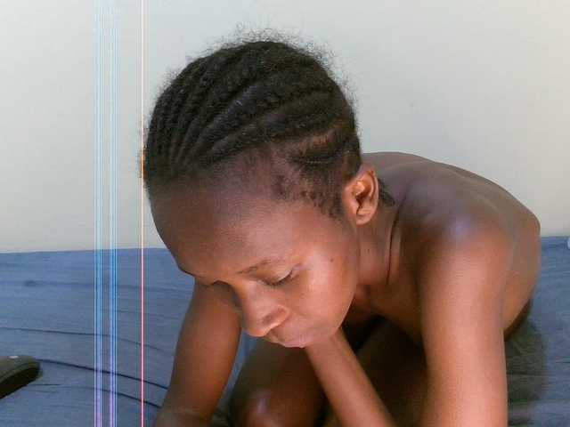 Velvetvixen-1 live cam on BongaCams