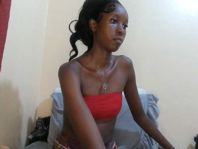 Velvetvixen-1 live cam on BongaCams