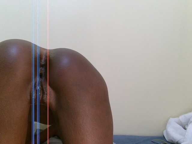 Velvetvixen-1 live cam on BongaCams
