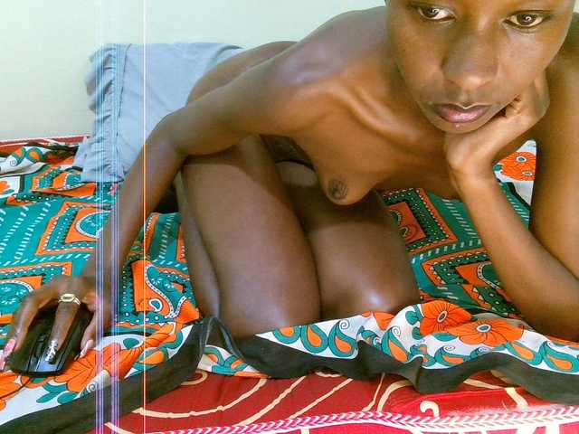 Velvetvixen-1 live cam on BongaCams