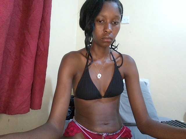 Velvetvixen-1 live cam on BongaCams