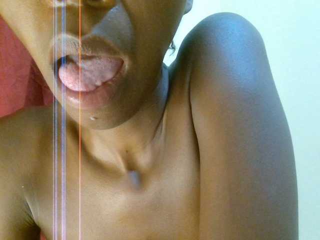 Velvetvixen-1 live cam on BongaCams