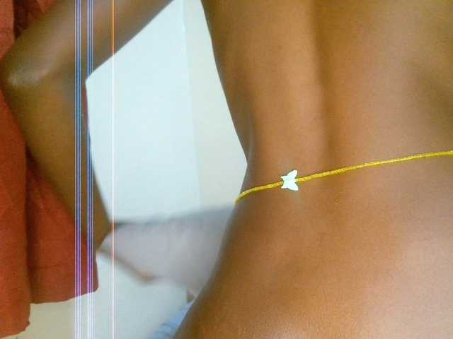Velvetvixen-1 live cam on BongaCams