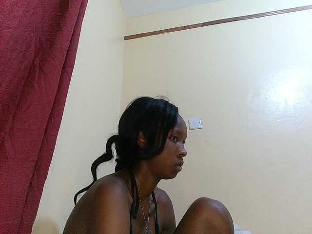 Velvetvixen-1 live cam on BongaCams