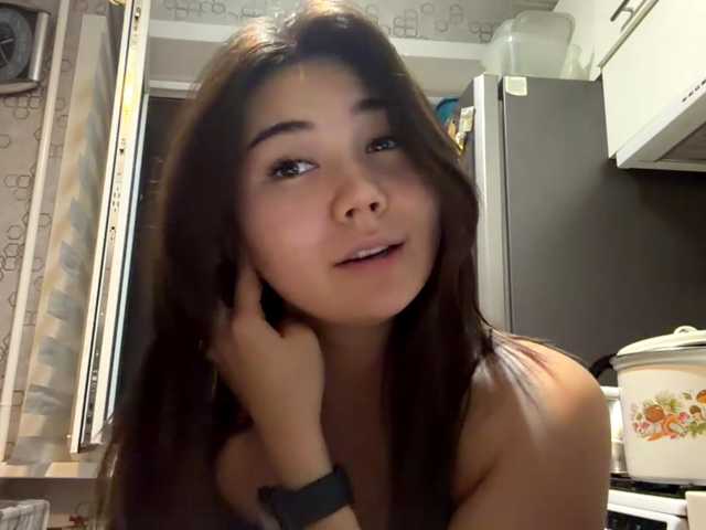 CrystaTakenaka, en vivo ahora en BongaCams