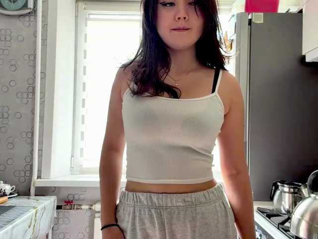 CrystaTakenaka live cam on BongaCams